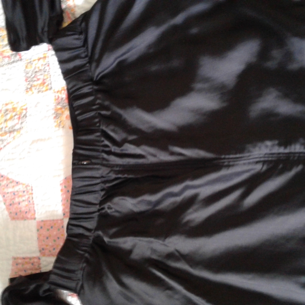 Elizabeth and James Cold Shoulder Black Top - Picture 5 of 6